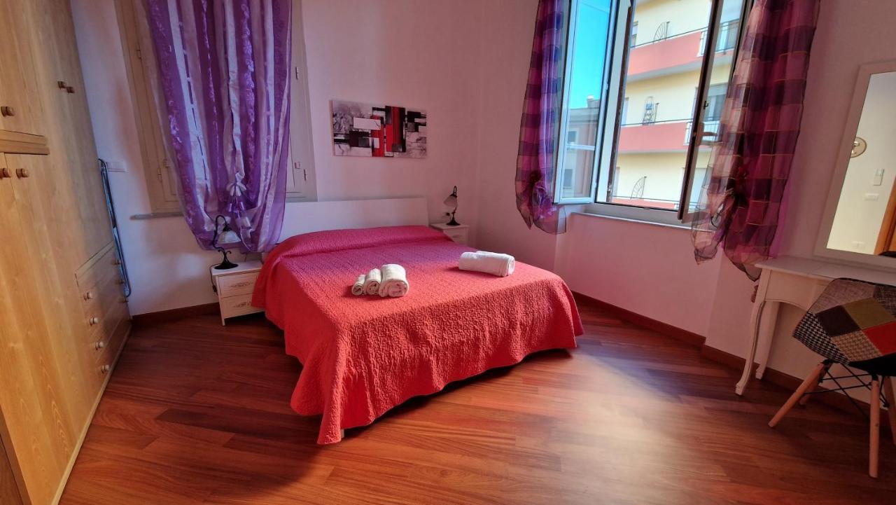 Stupenda Suite A Cagliari Piazza Galilei Exterior foto